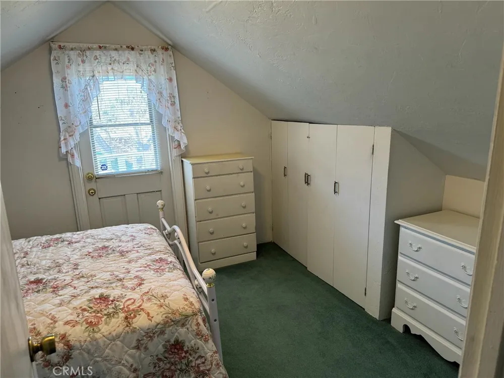 9432 Mountain Road Pinon Hills, CA 92372