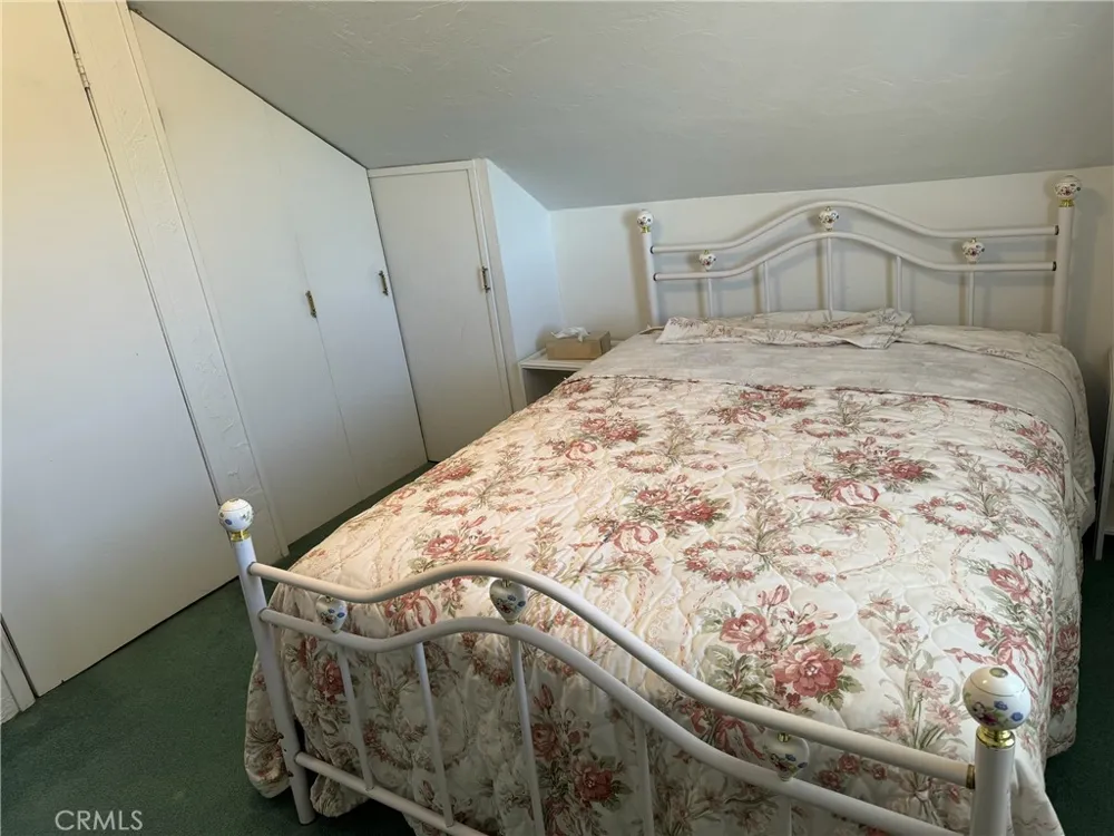 9432 Mountain Road Pinon Hills, CA 92372