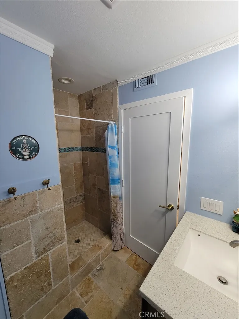 16102 Nelson Street Westminster, CA 92683
