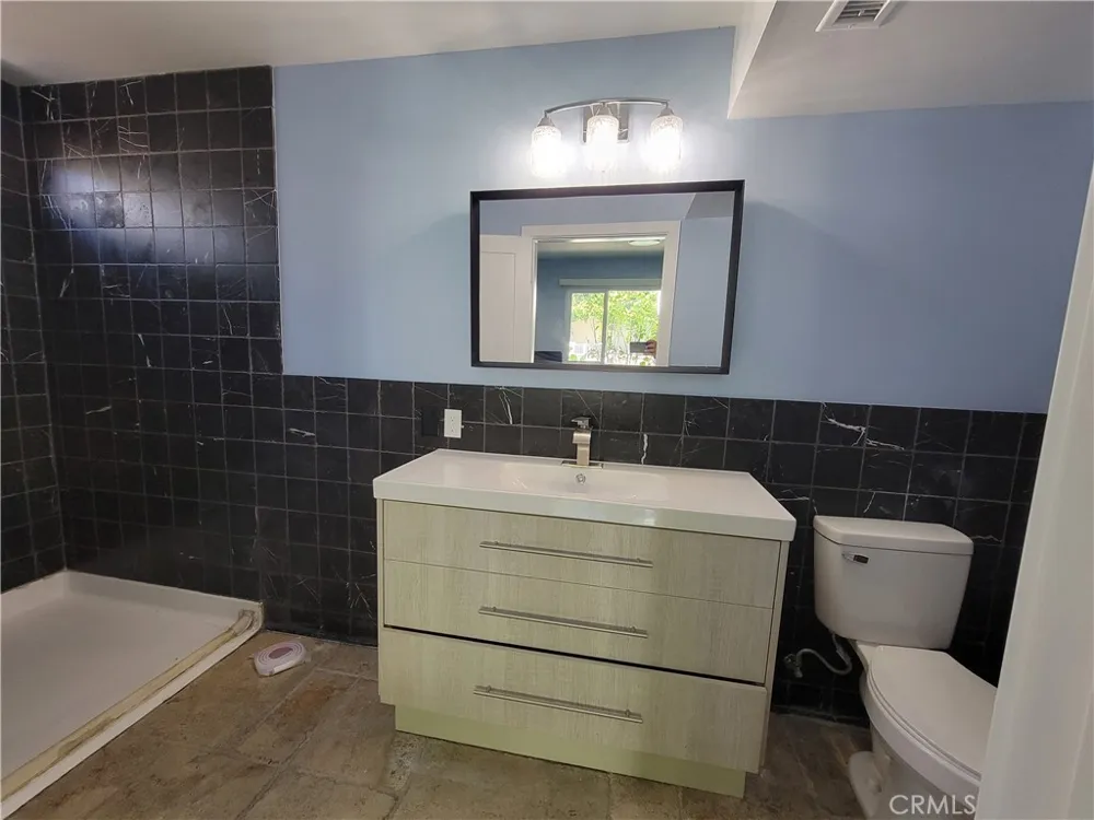 16102 Nelson Street Westminster, CA 92683