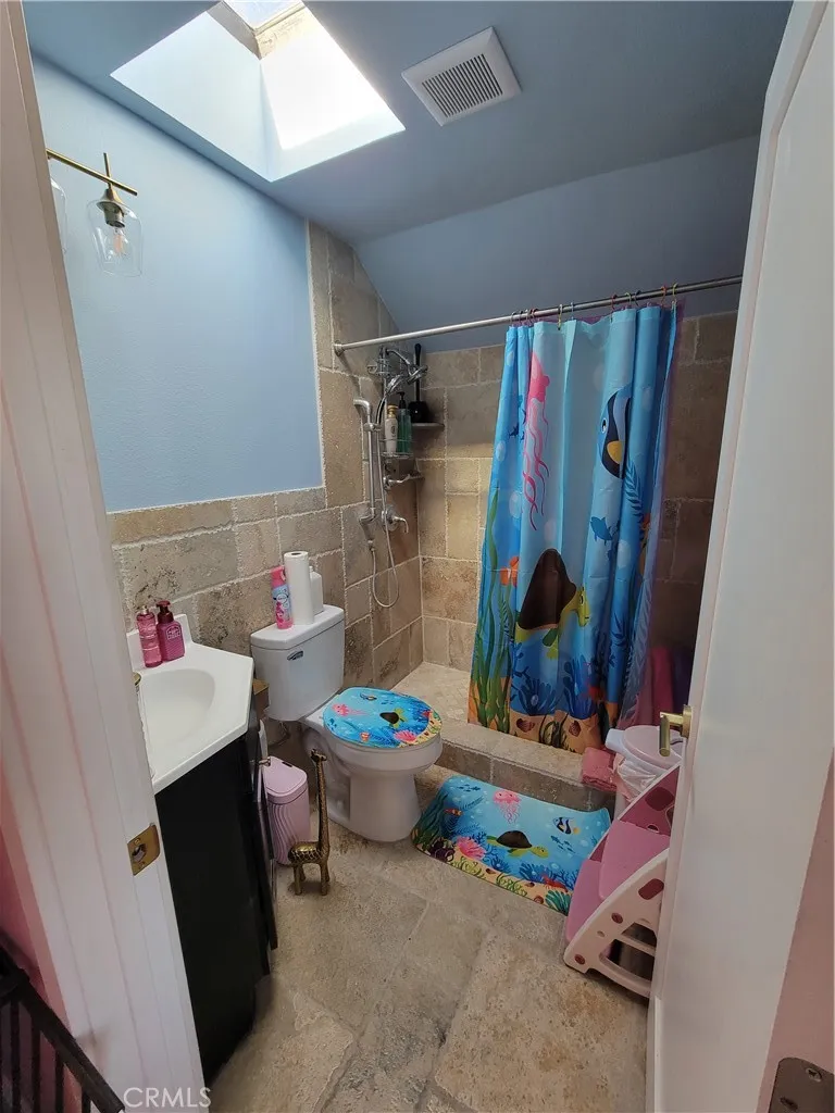 16102 Nelson Street Westminster, CA 92683