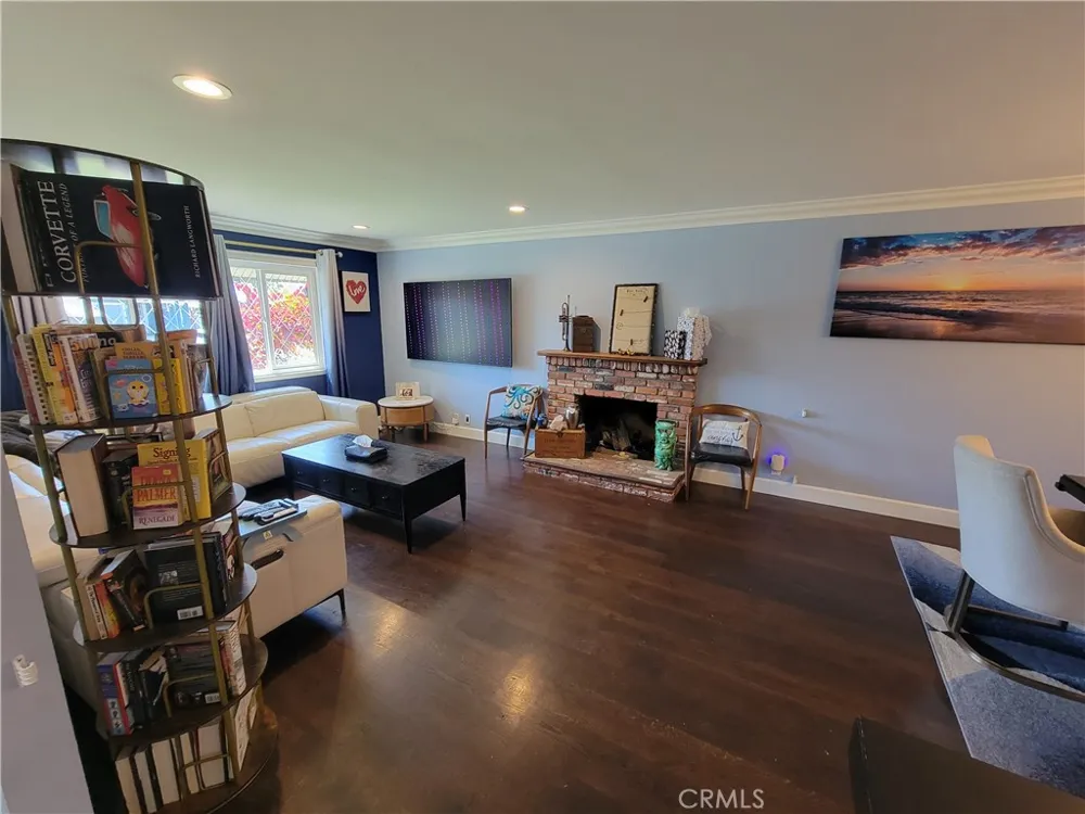 16102 Nelson Street Westminster, CA 92683