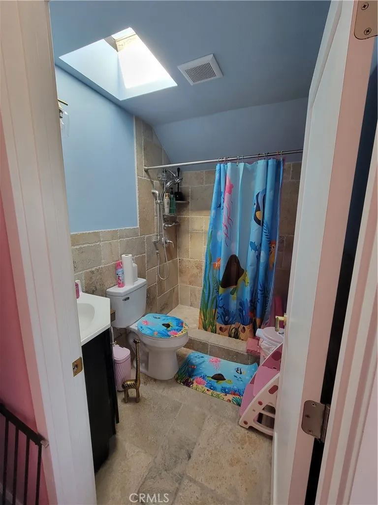 16102 Nelson Street Westminster, CA 92683