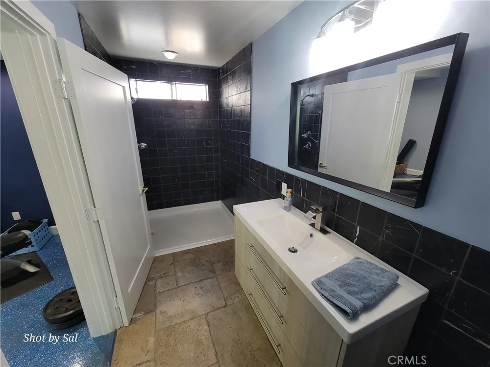 16102 Nelson Street Westminster, CA 92683