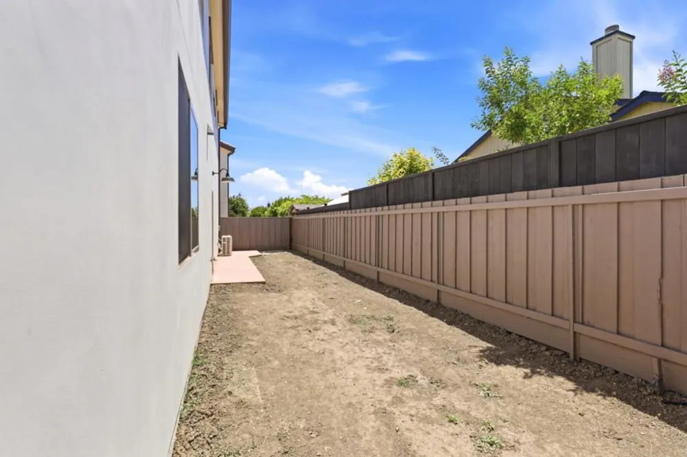 1007 Amore Street Hollister, CA 95023