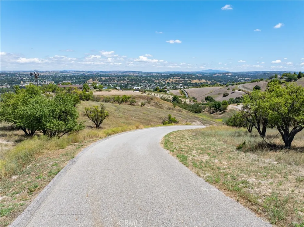 Calle Almendra Paso Robles, CA 93446