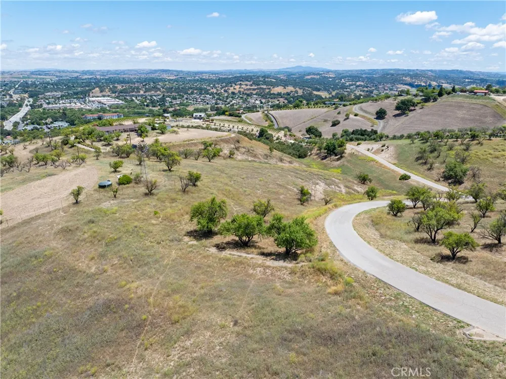 Calle Almendra Paso Robles, CA 93446