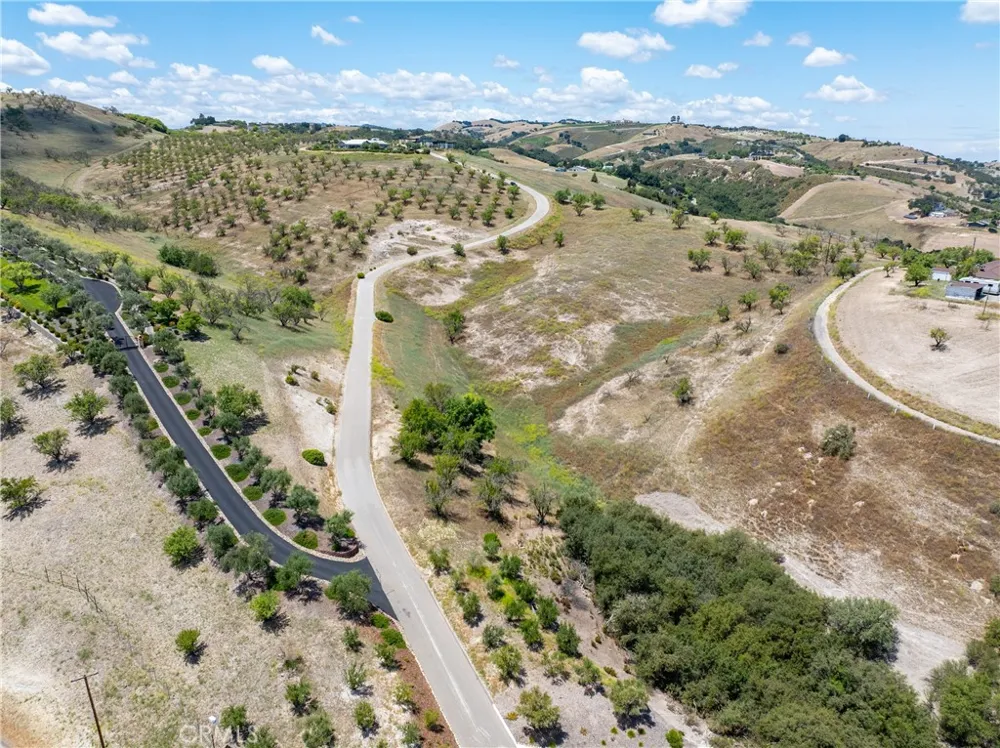 Calle Almendra Paso Robles, CA 93446