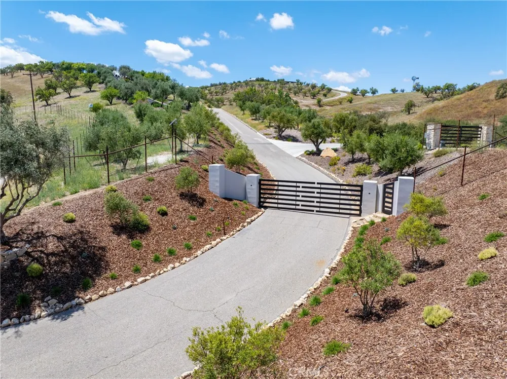 Calle Almendra Paso Robles, CA 93446