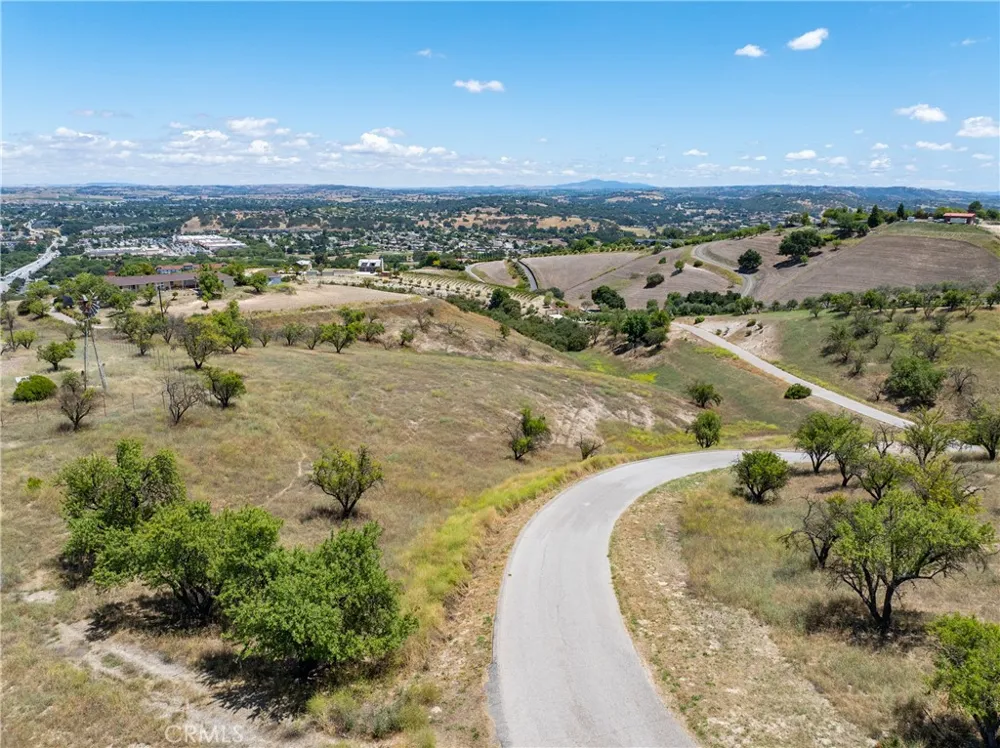 Calle Almendra Paso Robles, CA 93446