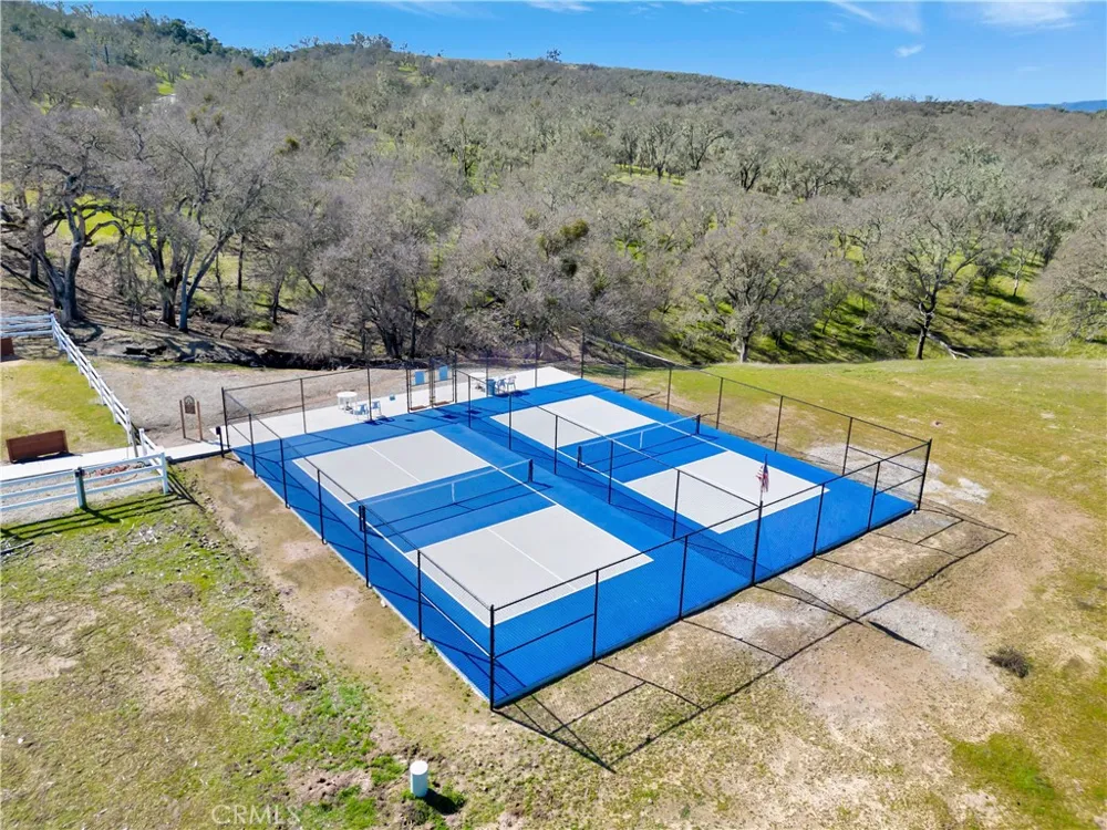 2174 Ridge Rider Bradley, CA 93426