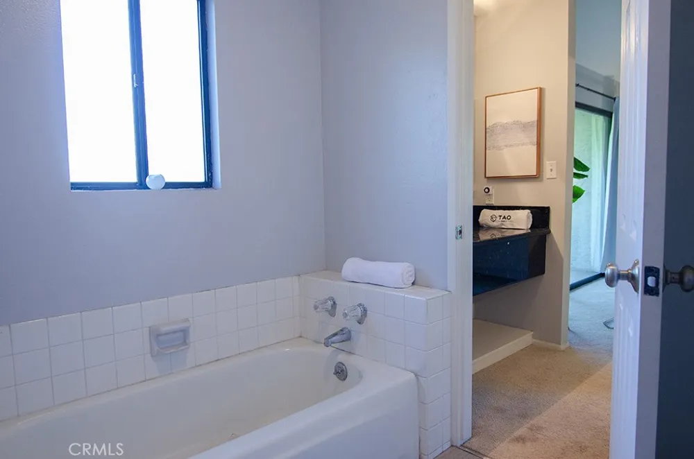 469 S Catalina Avenue Pasadena, CA 91106