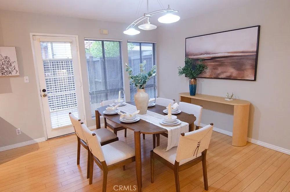 469 S Catalina Avenue Pasadena, CA 91106
