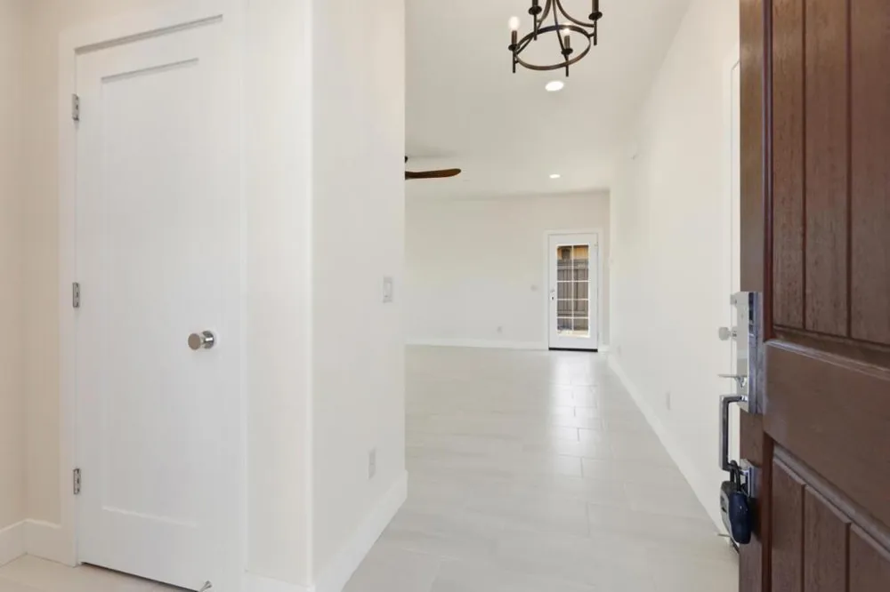 1001 Amore Street Hollister, CA 95023