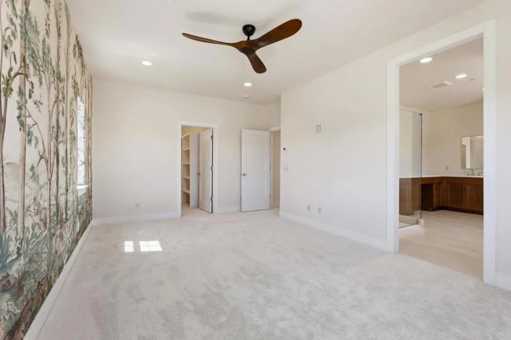 1001 Amore Street Hollister, CA 95023