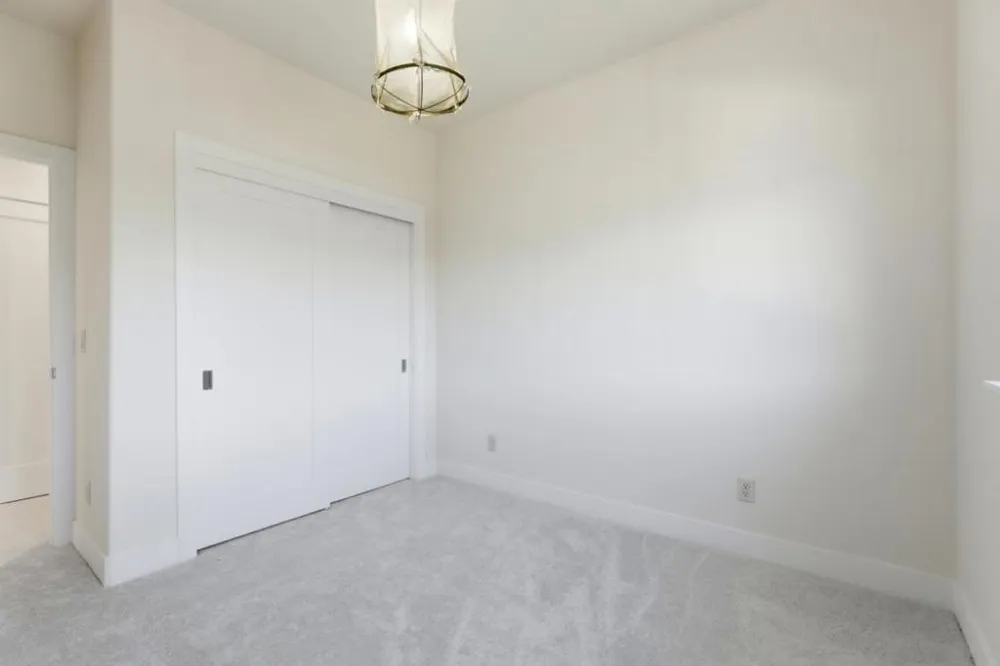 1001 Amore Street Hollister, CA 95023