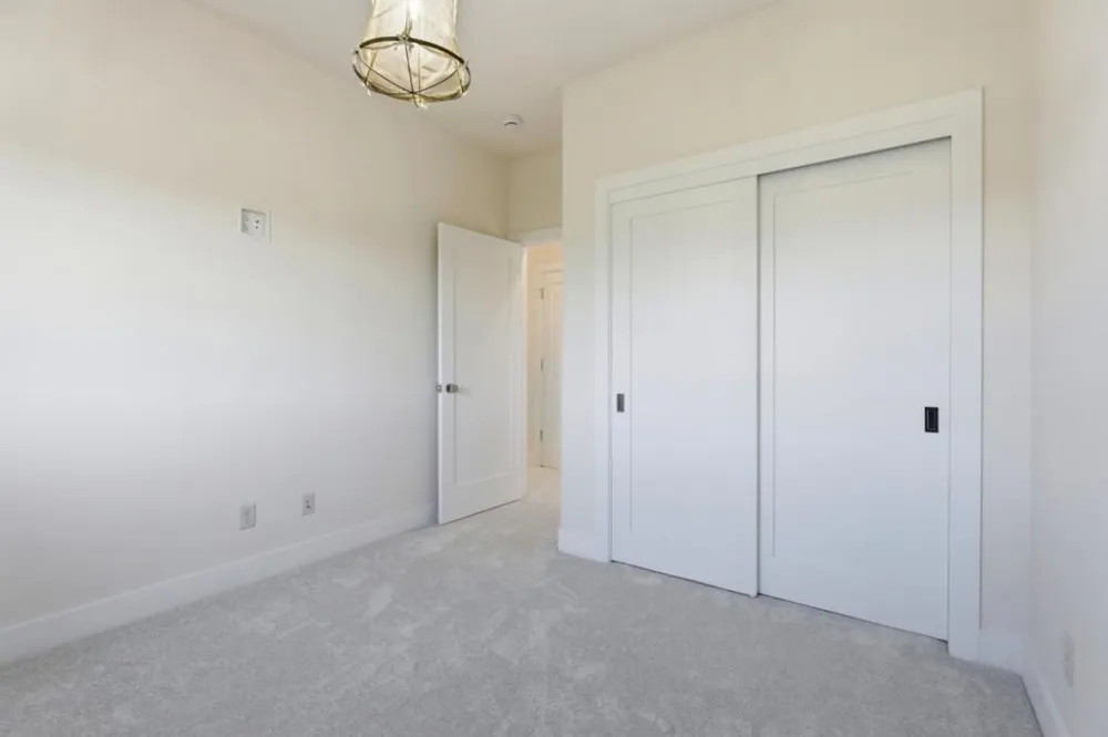 1001 Amore Street Hollister, CA 95023