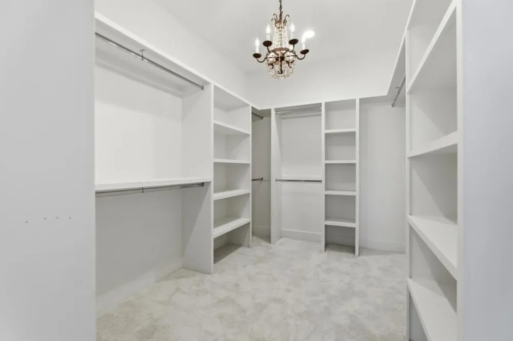 1001 Amore Street Hollister, CA 95023