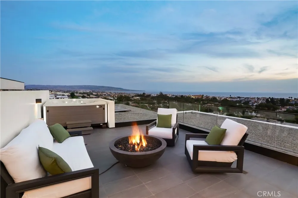 724 24th Place Hermosa Beach, CA 90254