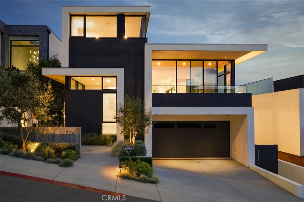 724 24th Place Hermosa Beach, CA 90254