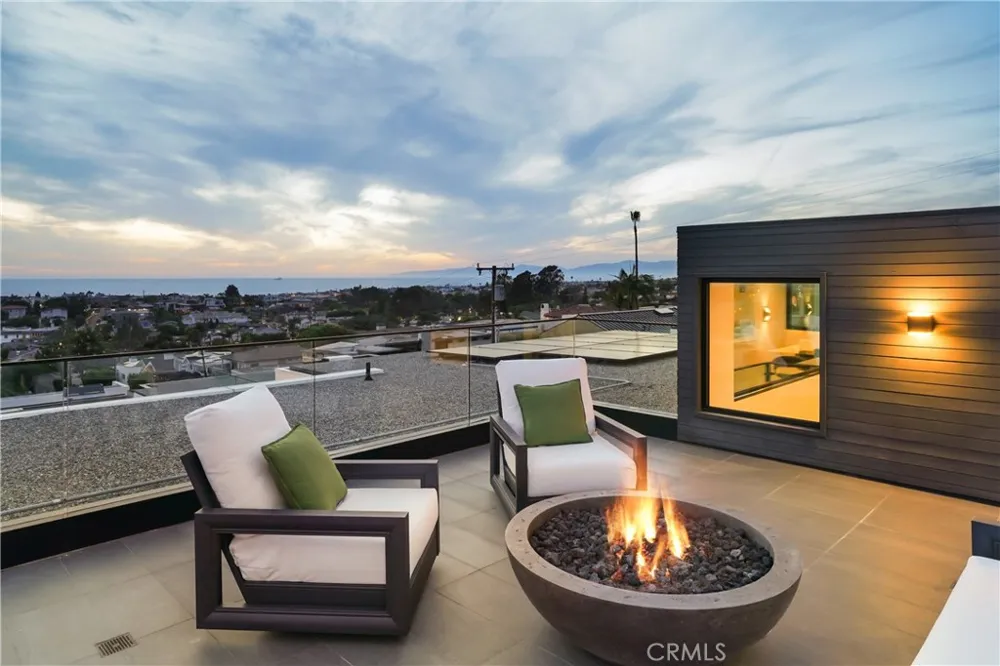 724 24th Place Hermosa Beach, CA 90254