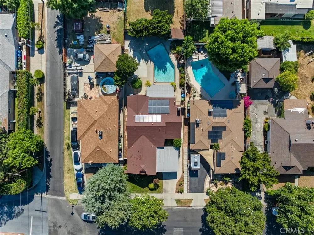 7007 Whitaker Lake Balboa, CA 91406