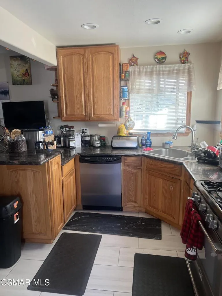 3590 Evans Drive Simi Valley, CA 93063