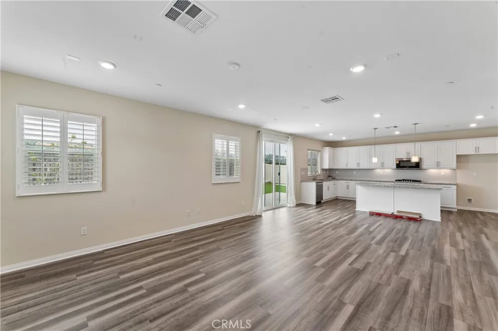 17115 Zion Drive Canyon Country, CA 91387