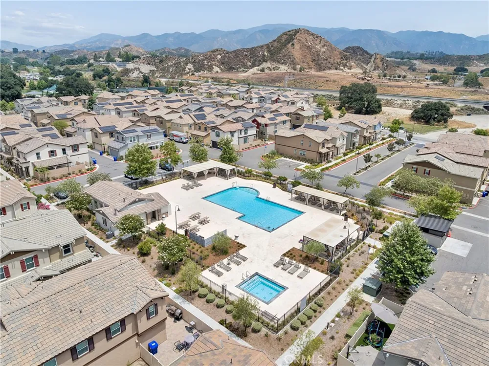 17115 Zion Drive Canyon Country, CA 91387