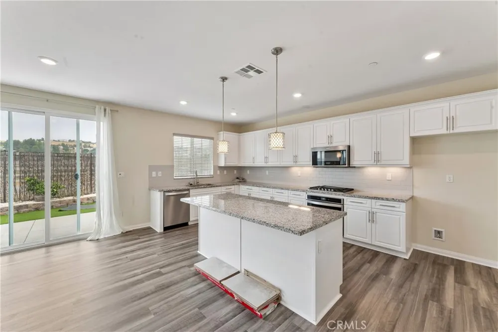 17115 Zion Drive Canyon Country, CA 91387