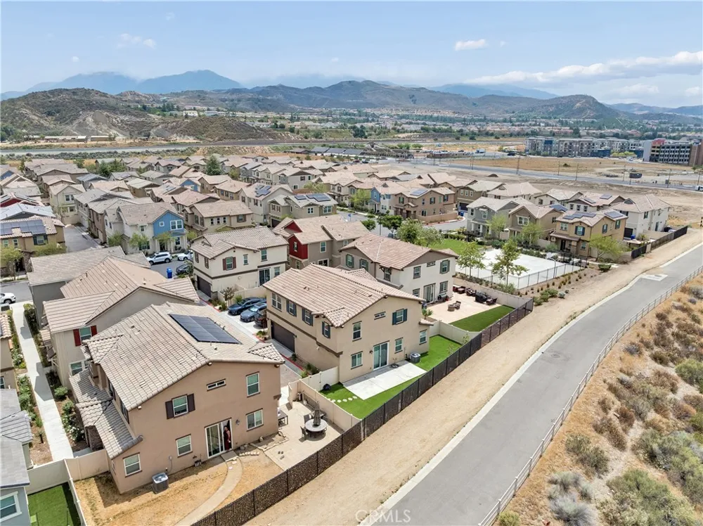 17115 Zion Drive Canyon Country, CA 91387