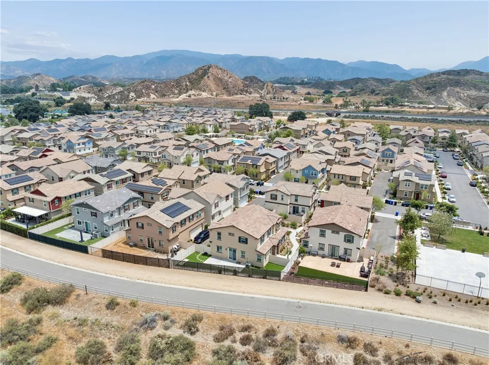 17115 Zion Drive Canyon Country, CA 91387