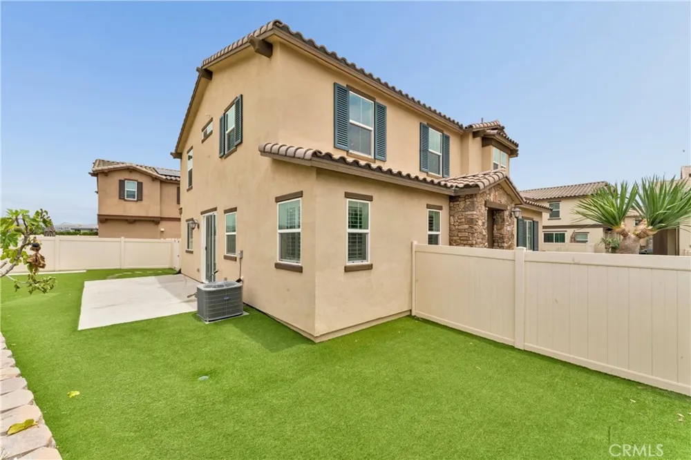 17115 Zion Drive Canyon Country, CA 91387
