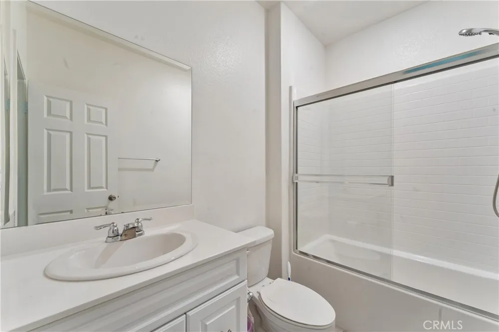 17115 Zion Drive Canyon Country, CA 91387