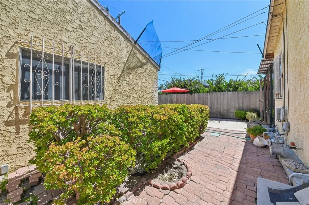 12022 Marshall Street Culver City, CA 90230