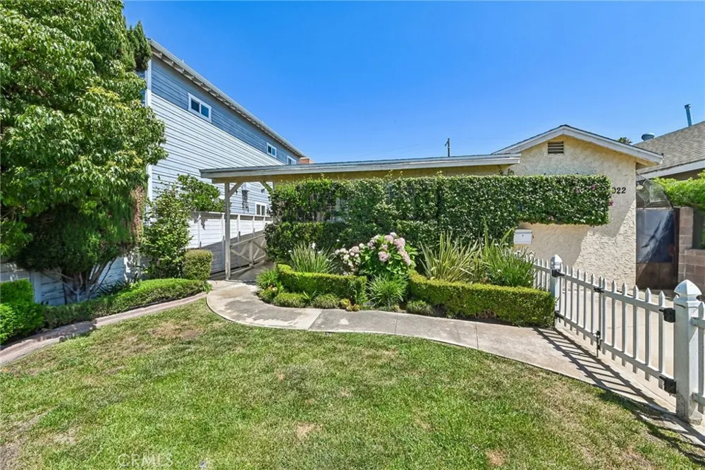 12022 Marshall Street Culver City, CA 90230