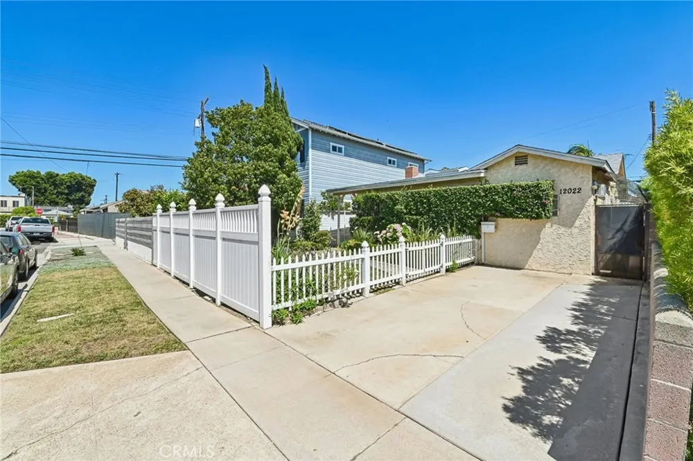 12022 Marshall Street Culver City, CA 90230