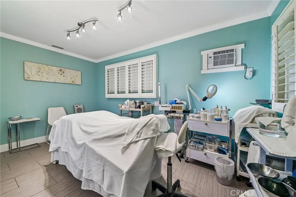12022 Marshall Street Culver City, CA 90230