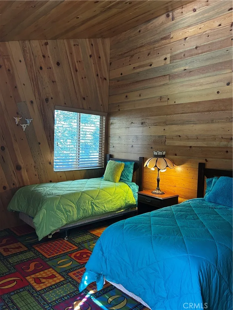 1225 Azalea Pine Mountain Club, CA 93222