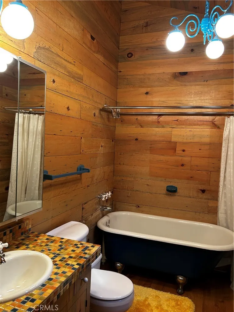 1225 Azalea Pine Mountain Club, CA 93222