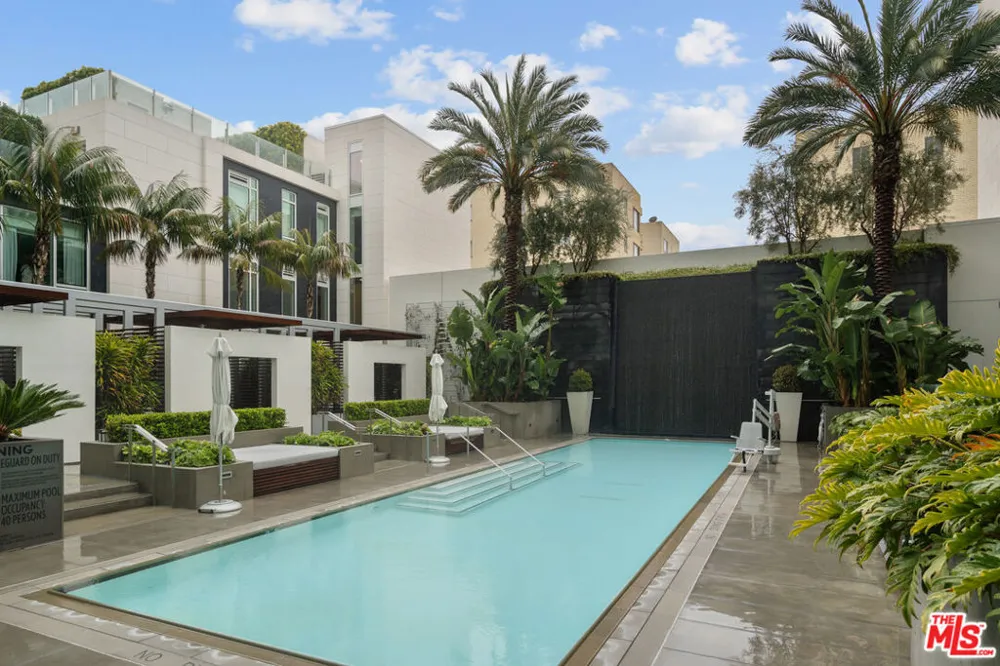 9000 W 3rd Street #106 Los Angeles, CA 90048