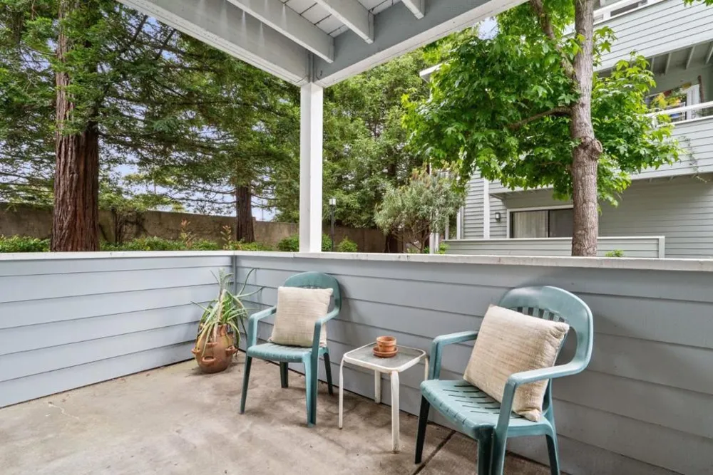 41 Grandview Street #1402 Santa Cruz, CA 95060