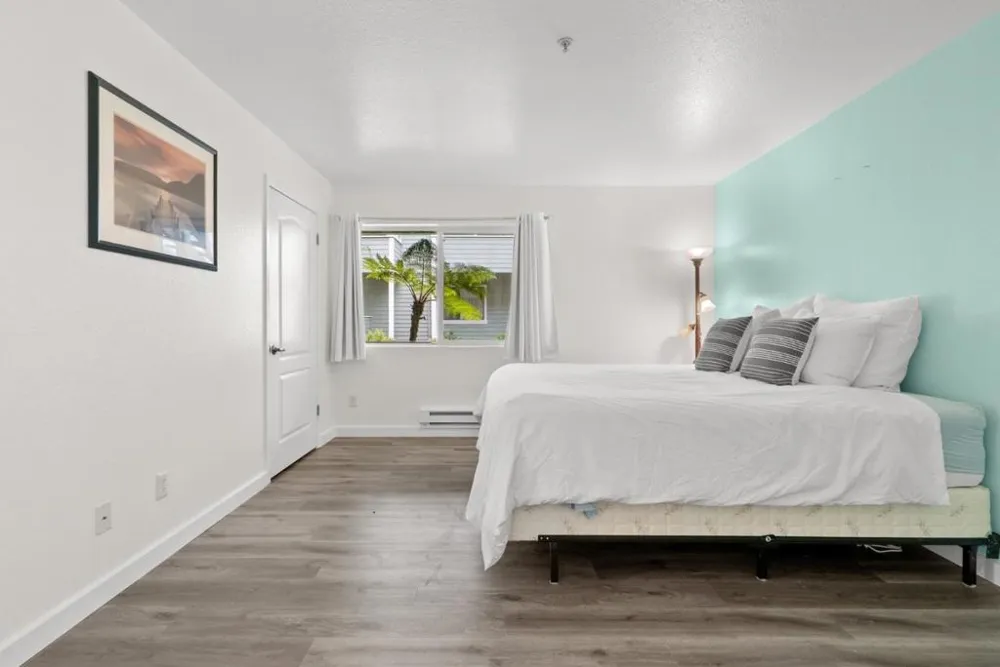 41 Grandview Street #1402 Santa Cruz, CA 95060