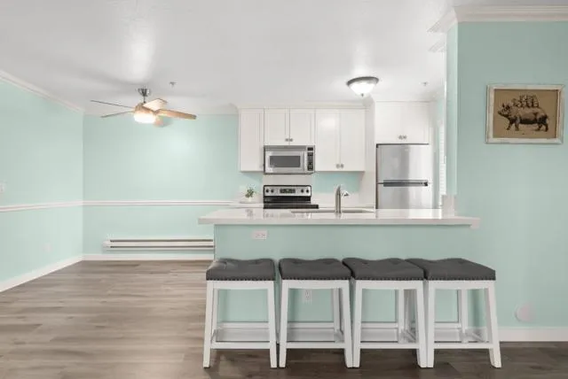 41 Grandview Street #1402 Santa Cruz, CA 95060