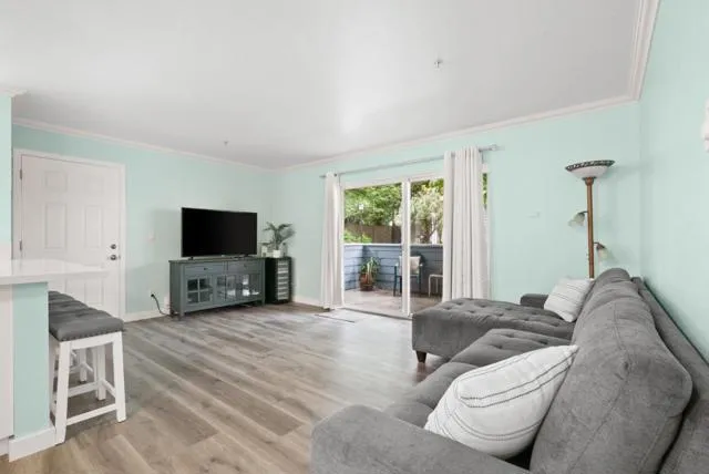 41 Grandview Street #1402 Santa Cruz, CA 95060