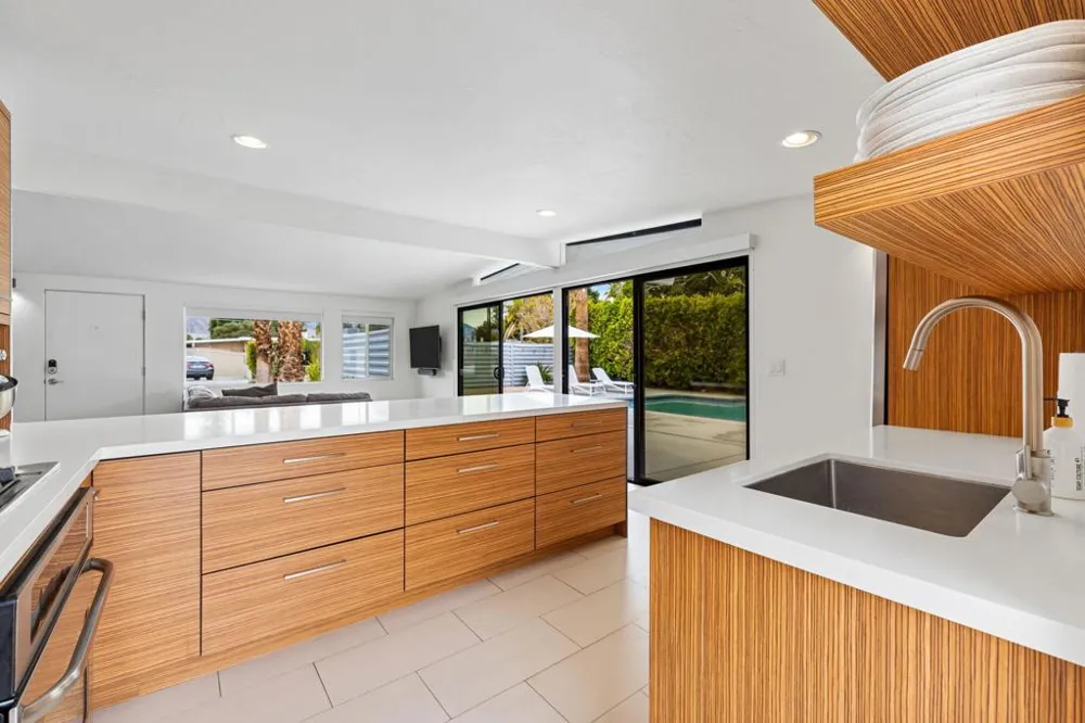 45720 Abronia Trail Palm Desert, CA 92260