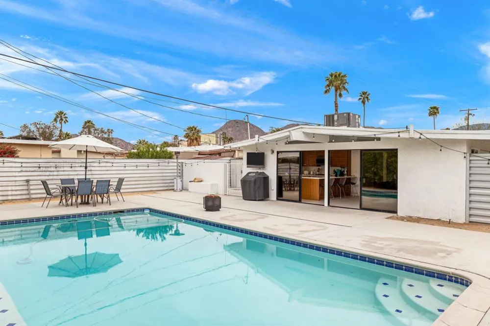 45720 Abronia Trail Palm Desert, CA 92260