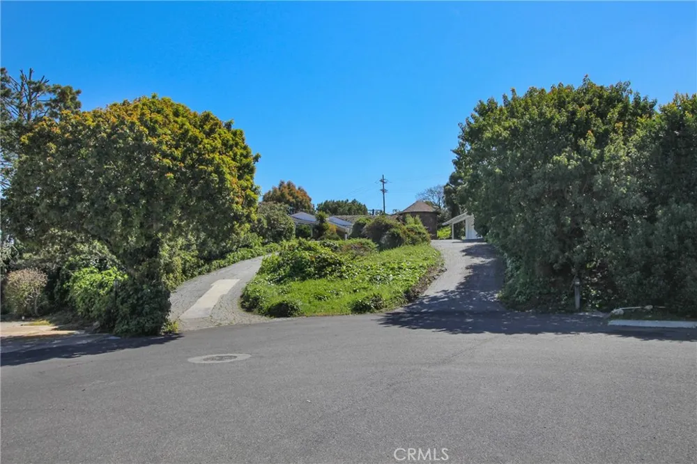 2521 Novato Place Palos Verdes Estates, CA 90274