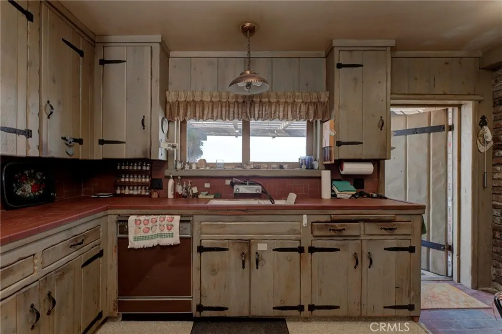 2521 Novato Place Palos Verdes Estates, CA 90274