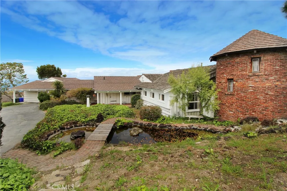 2521 Novato Place Palos Verdes Estates, CA 90274